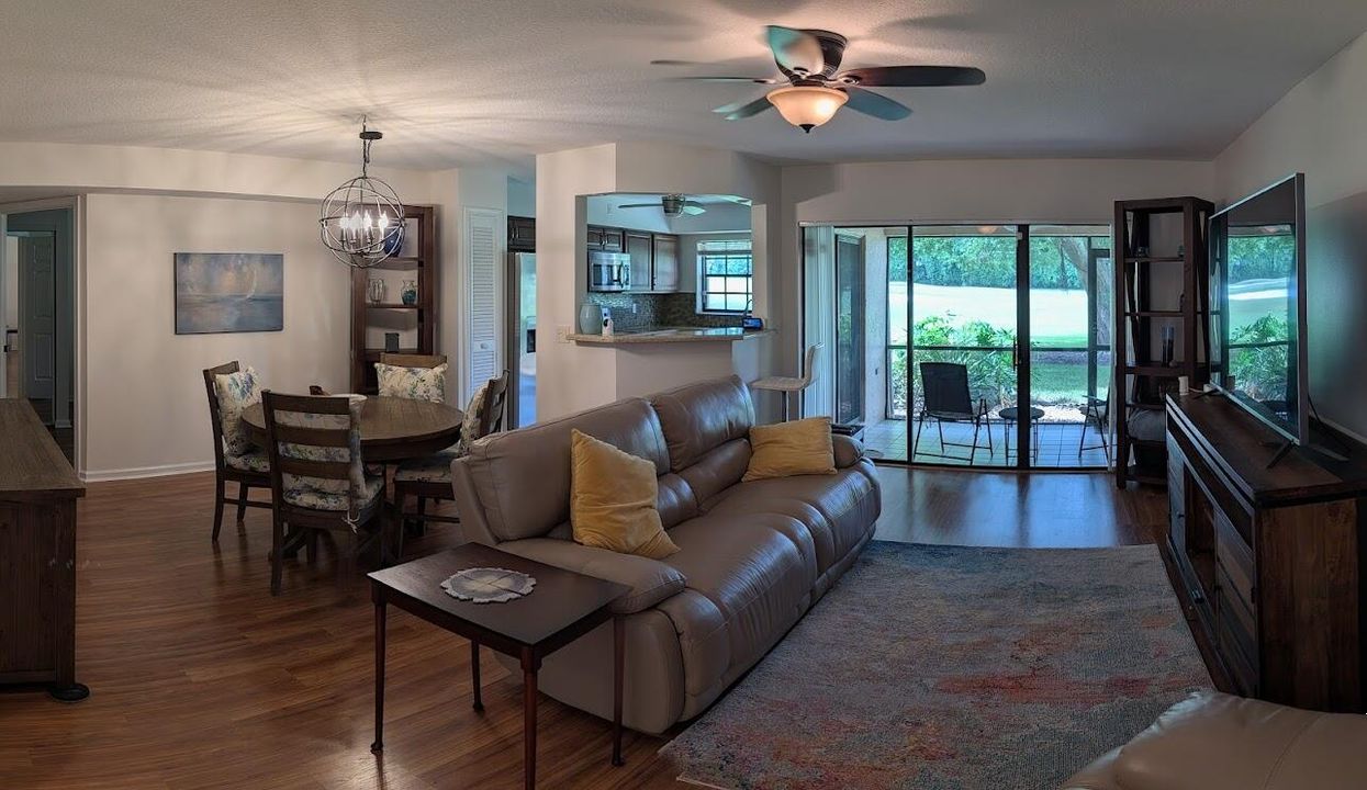 На продажу: $439,000 (2 спален, 2 ванн, 1071 Квадратных фут)