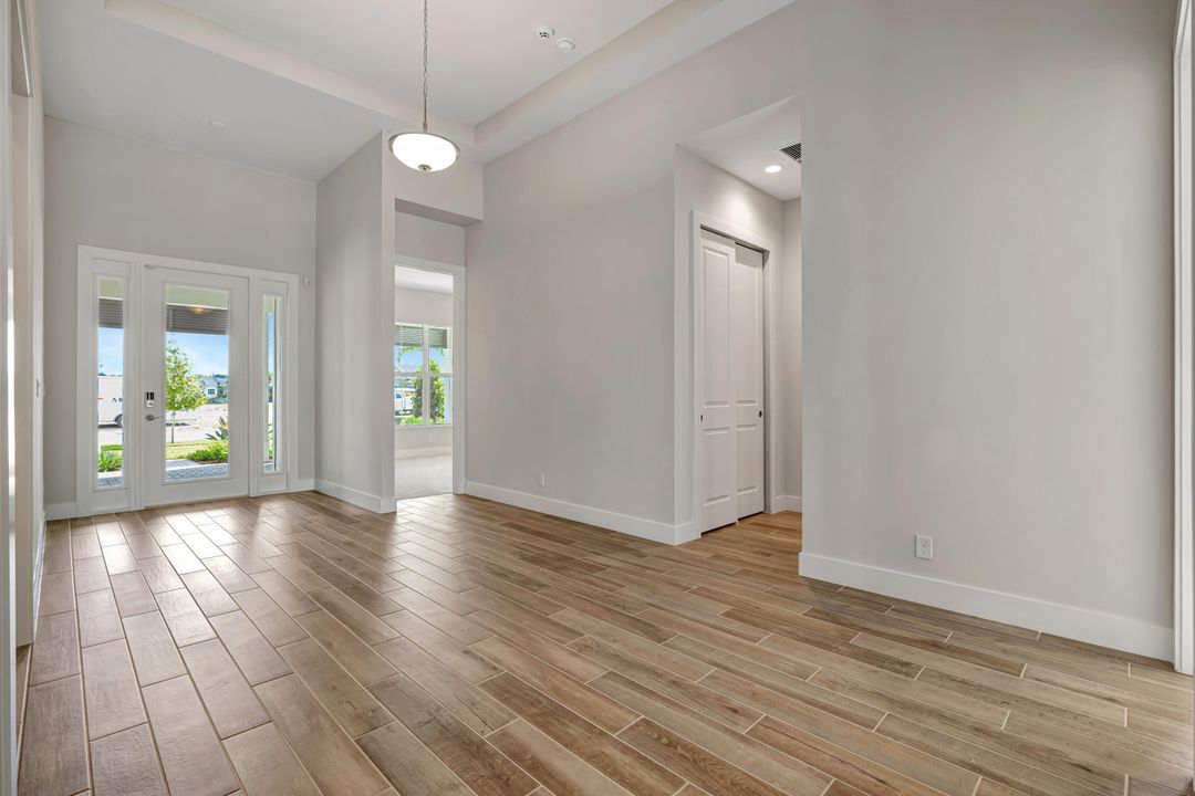 For Sale: $1,274,900 (3 beds, 2 baths, 2979 Square Feet)