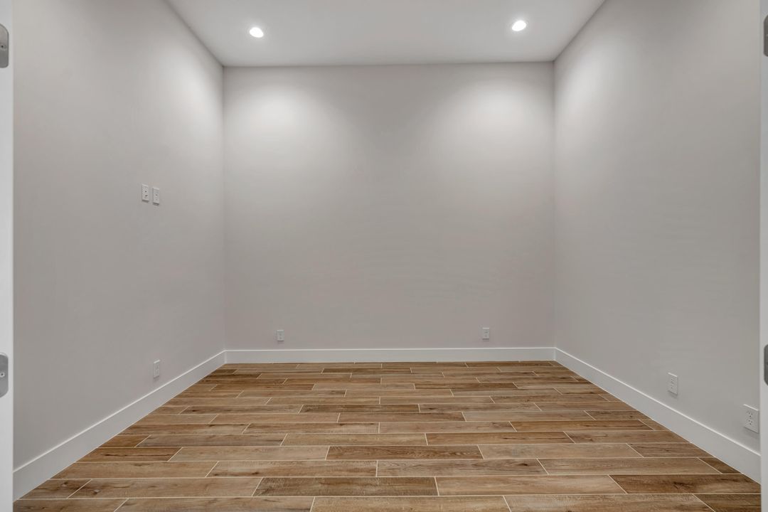 For Sale: $1,274,900 (3 beds, 2 baths, 2979 Square Feet)