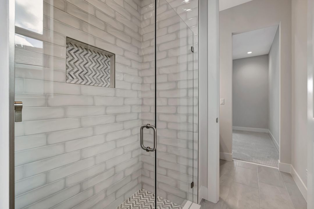 For Sale: $1,274,900 (3 beds, 2 baths, 2979 Square Feet)