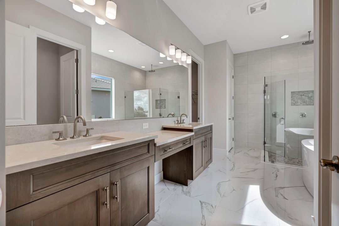 For Sale: $1,274,900 (3 beds, 2 baths, 2979 Square Feet)