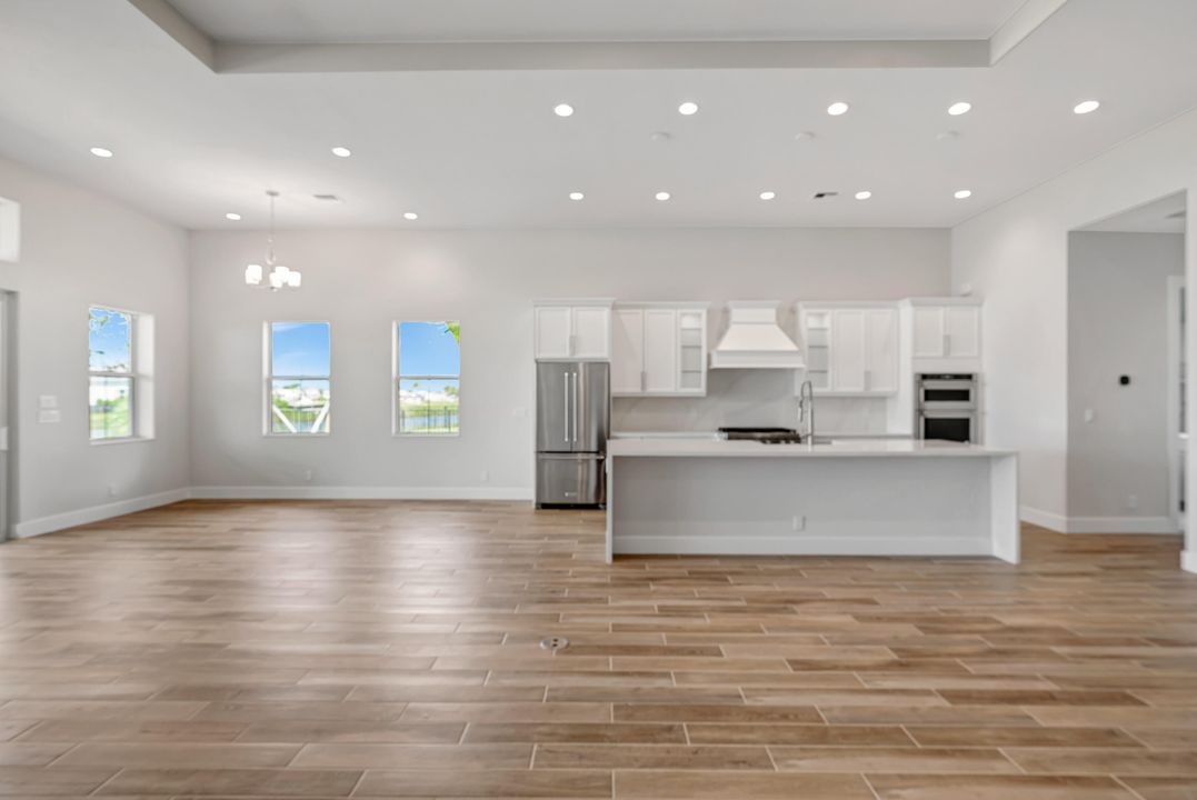 For Sale: $1,274,900 (3 beds, 2 baths, 2979 Square Feet)