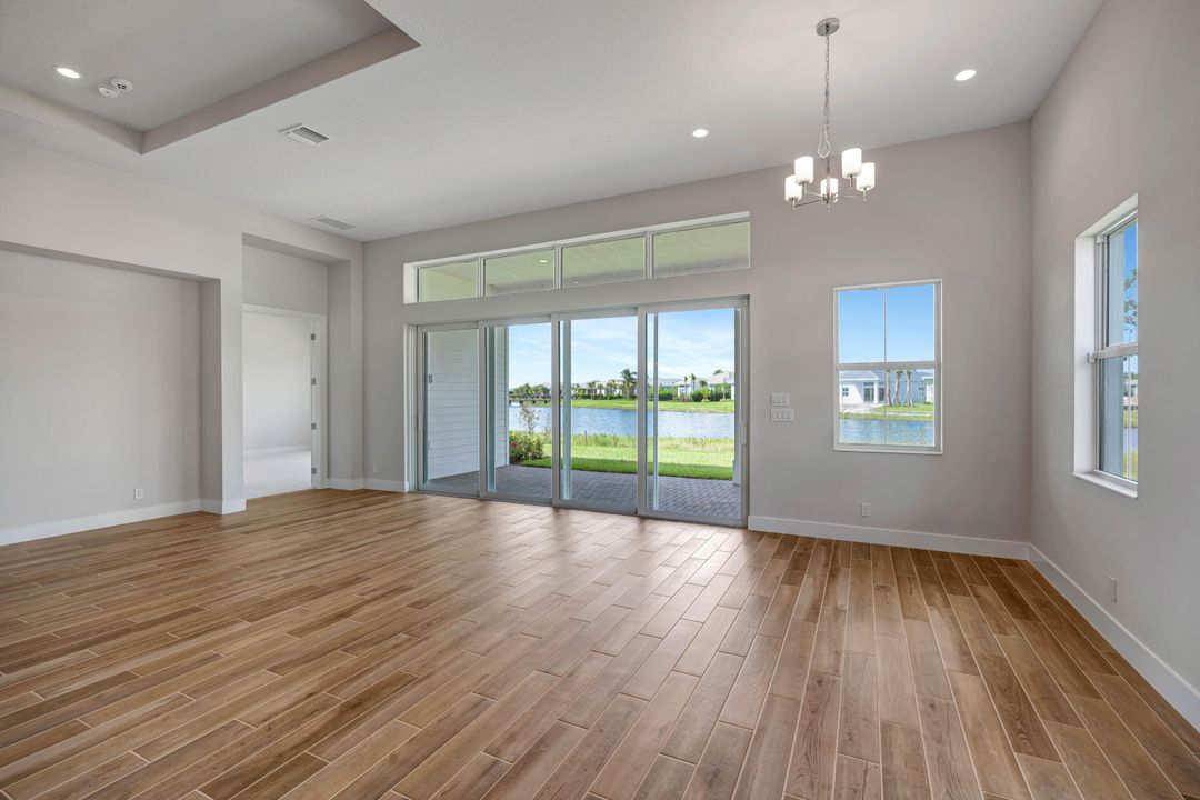 For Sale: $1,274,900 (3 beds, 2 baths, 2979 Square Feet)