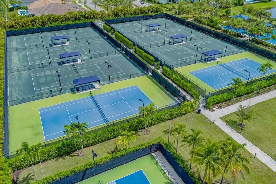 For Sale: $1,274,900 (3 beds, 2 baths, 2979 Square Feet)