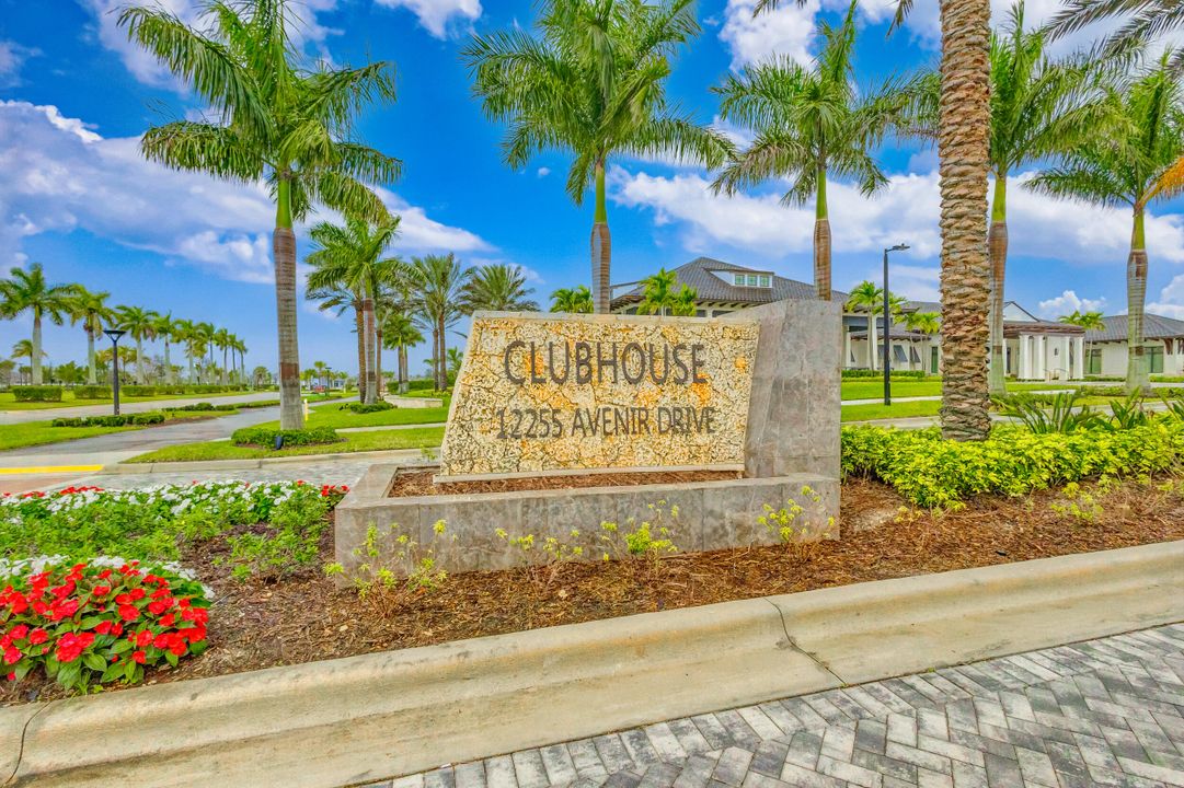 For Sale: $1,274,900 (3 beds, 2 baths, 2979 Square Feet)