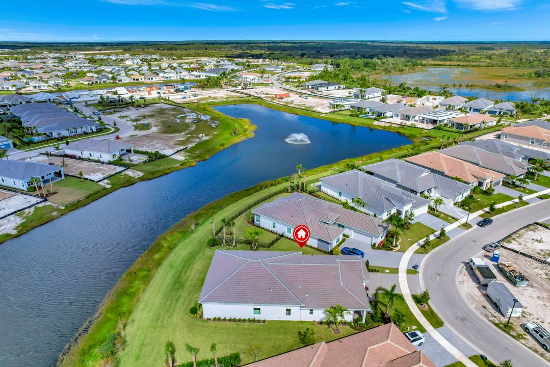 For Sale: $1,274,900 (3 beds, 2 baths, 2979 Square Feet)