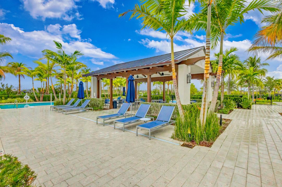 For Sale: $1,274,900 (3 beds, 2 baths, 2979 Square Feet)