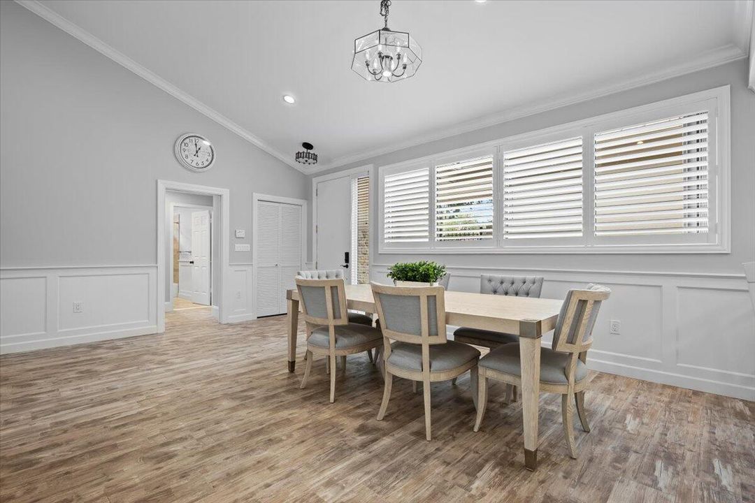 На продажу: $1,099,000 (3 спален, 2 ванн, 2694 Квадратных фут)