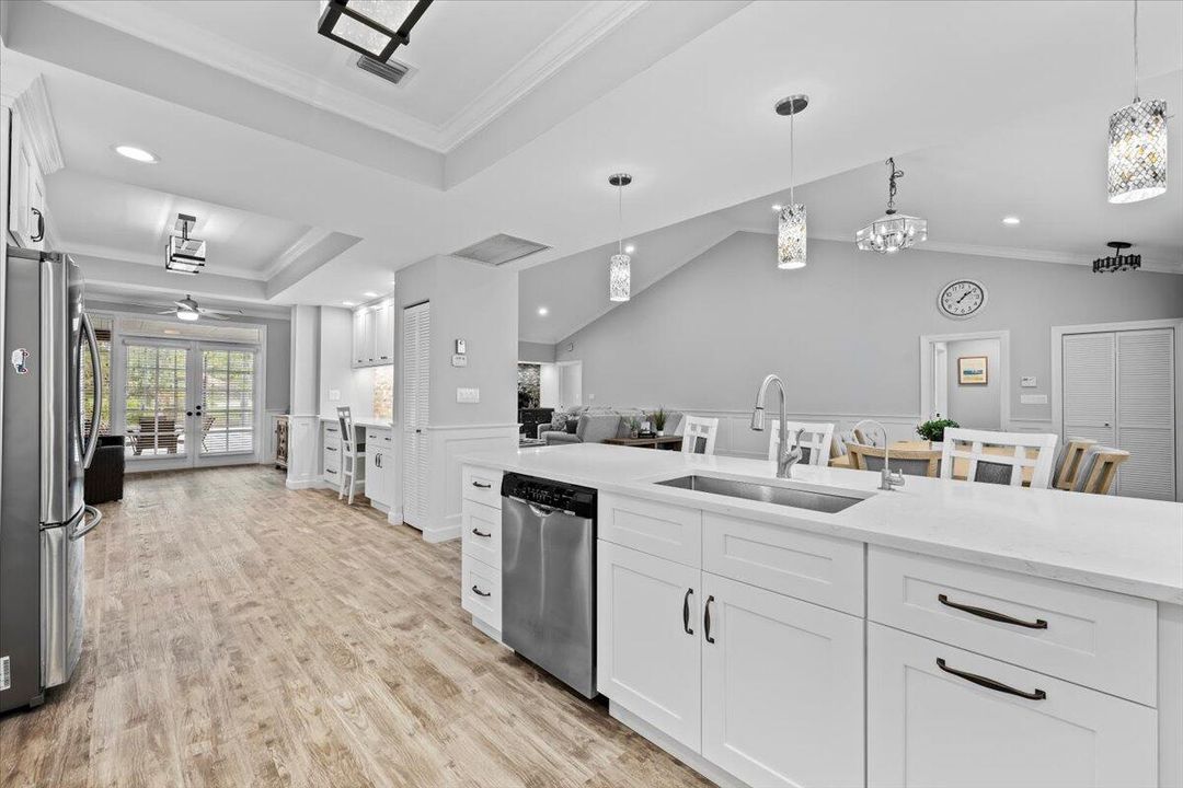 На продажу: $1,099,000 (3 спален, 2 ванн, 2694 Квадратных фут)