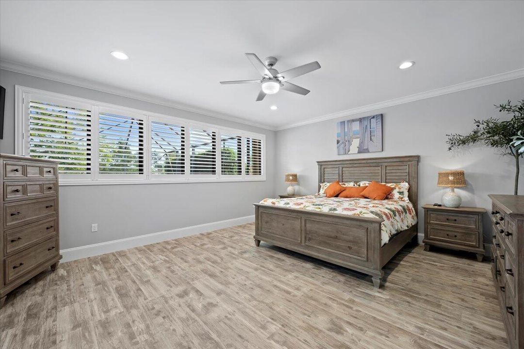 На продажу: $1,099,000 (3 спален, 2 ванн, 2694 Квадратных фут)