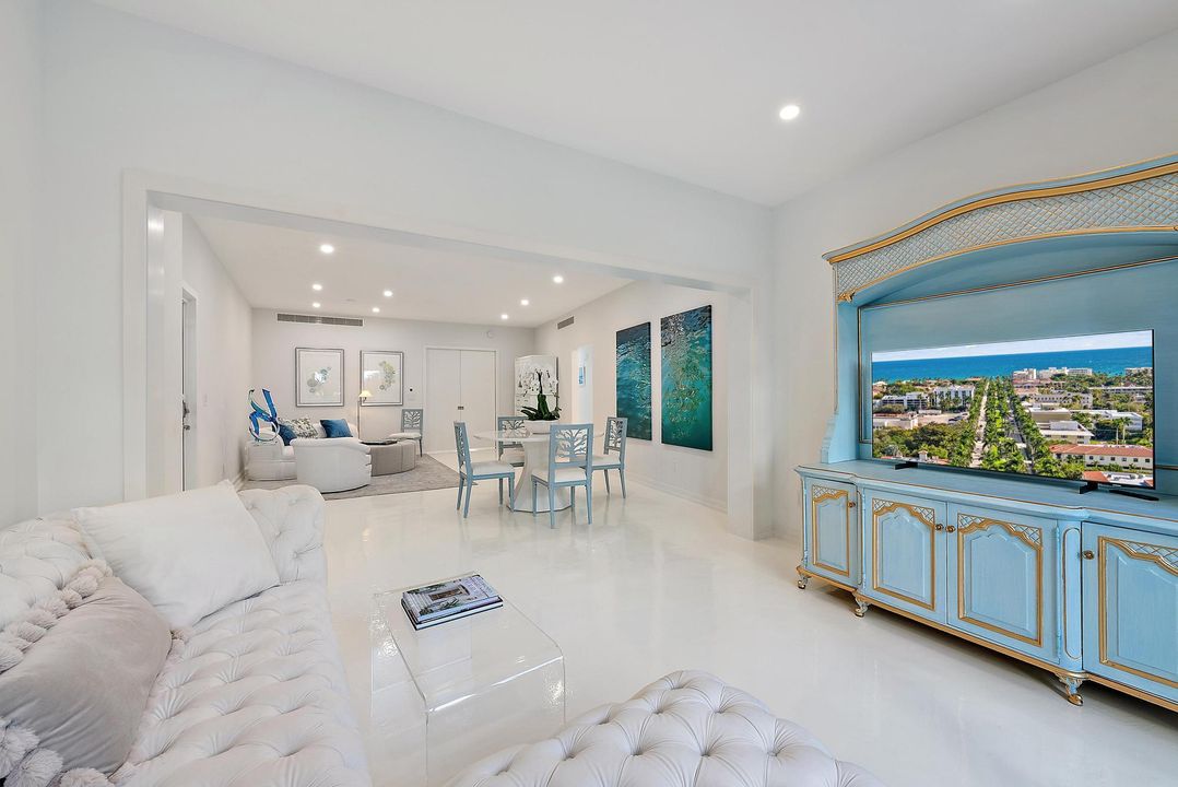 For Sale: $2,495,000 (2 beds, 2 baths, 1429 Square Feet)