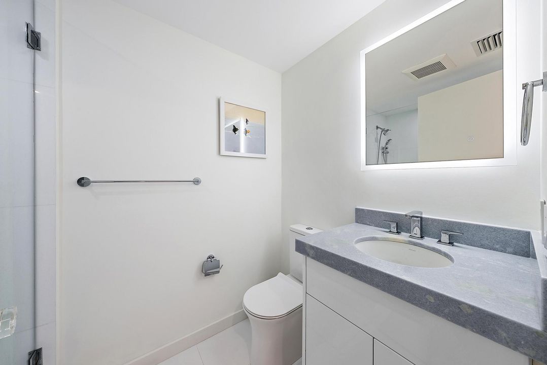 For Sale: $2,495,000 (2 beds, 2 baths, 1429 Square Feet)