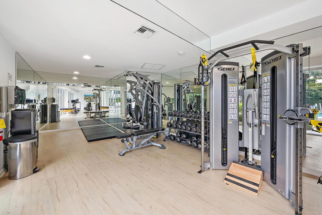 For Sale: $2,495,000 (2 beds, 2 baths, 1429 Square Feet)