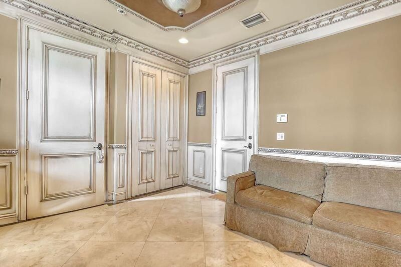 For Rent: $5,250 (3 beds, 2 baths, 1499 Square Feet)