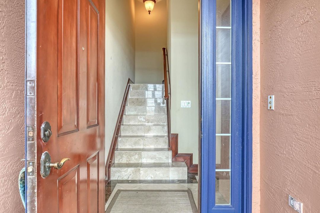 For Rent: $5,250 (3 beds, 2 baths, 1499 Square Feet)