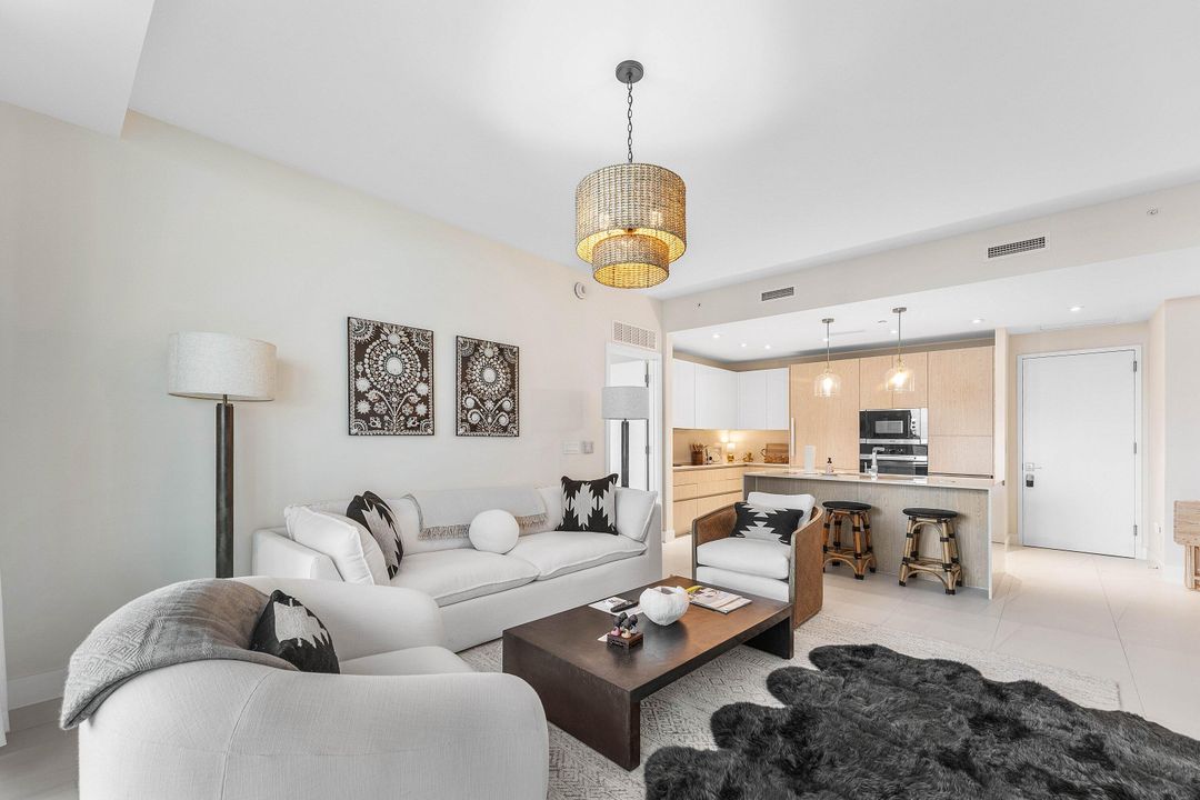 For Sale: $2,495,000 (2 beds, 2 baths, 1465 Square Feet)