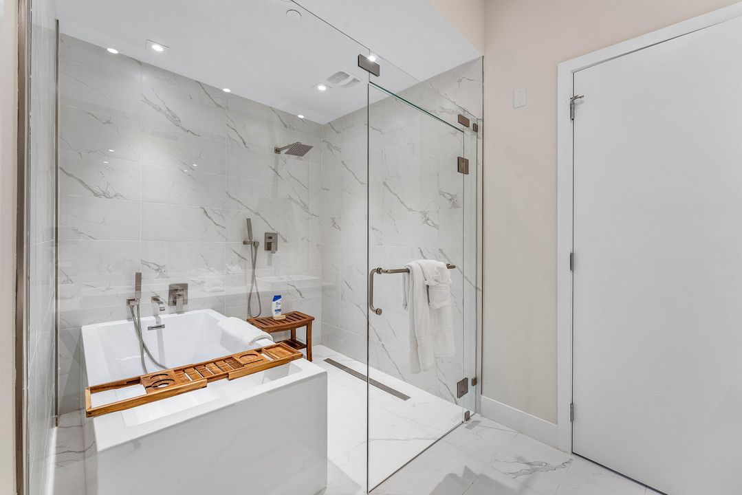 For Sale: $2,495,000 (2 beds, 2 baths, 1465 Square Feet)