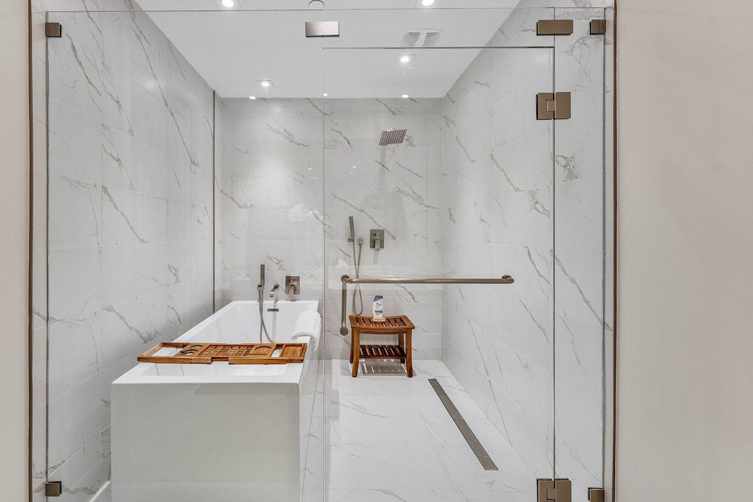 For Sale: $2,495,000 (2 beds, 2 baths, 1465 Square Feet)