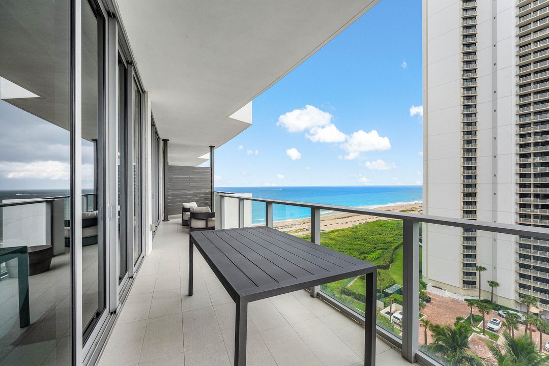 For Sale: $2,495,000 (2 beds, 2 baths, 1465 Square Feet)