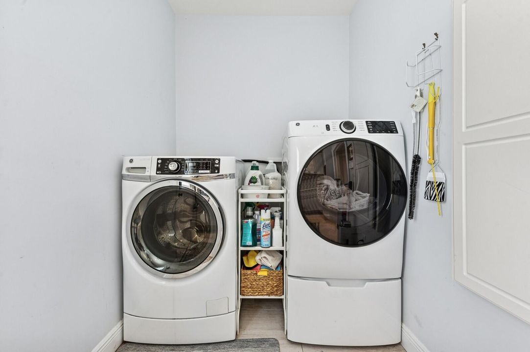 待售: $3,995,000 (6 贝兹, 4 浴室, 3114 平方英尺)