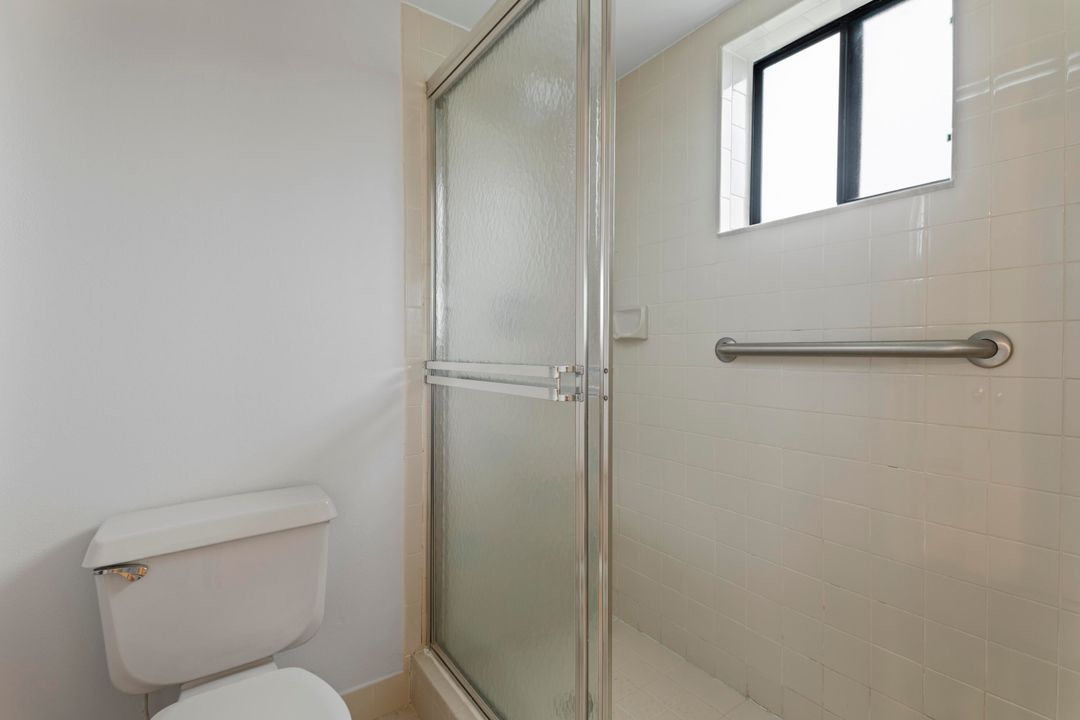 Active With Contract: $174,900 (2 beds, 2 baths, 1050 Square Feet)