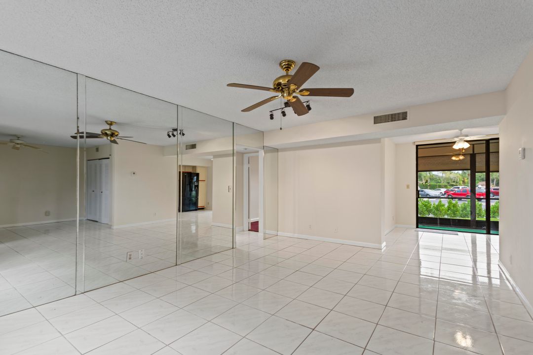 Active With Contract: $174,900 (2 beds, 2 baths, 1050 Square Feet)