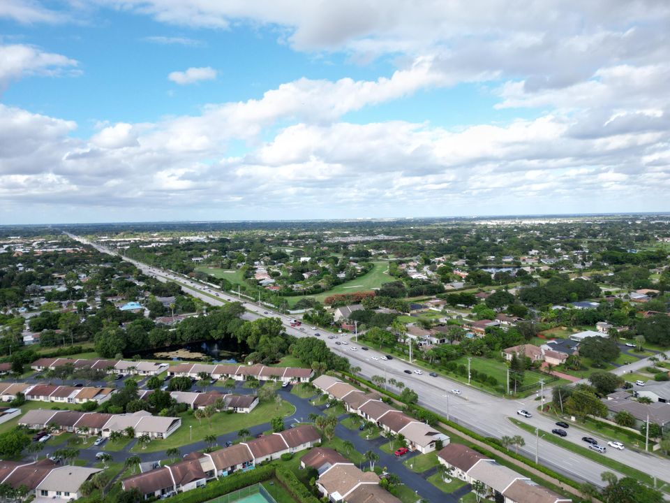 Active With Contract: $174,900 (2 beds, 2 baths, 1050 Square Feet)