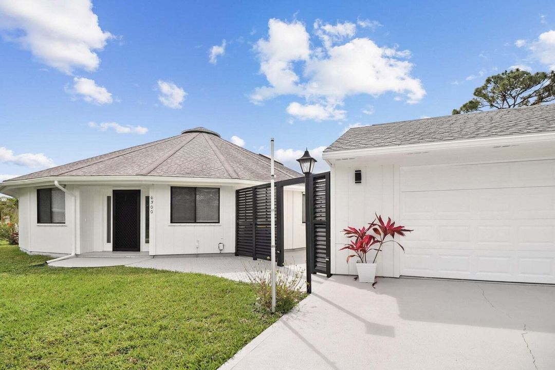 待售: $575,000 (4 贝兹, 4 浴室, 1969 平方英尺)