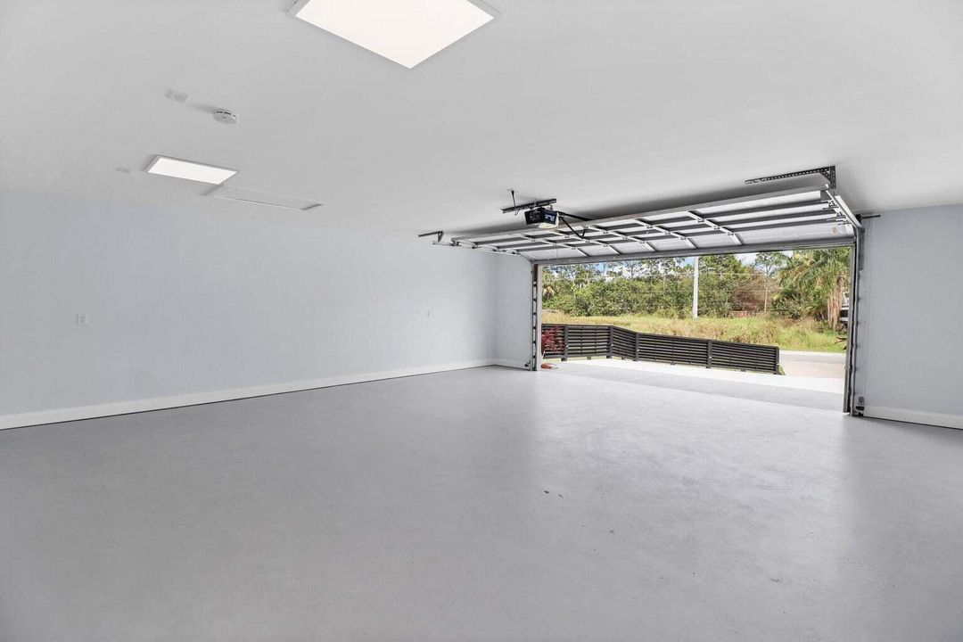 待售: $575,000 (4 贝兹, 4 浴室, 1969 平方英尺)