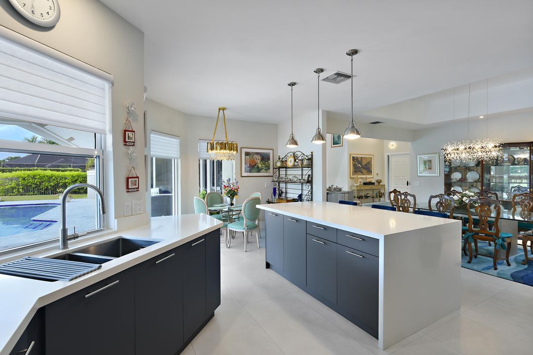 Под контрактом: $1,690,000 (4 спален, 4 ванн, 3444 Квадратных фут)