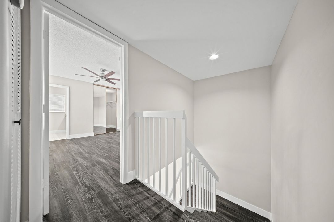 待售: $294,000 (2 贝兹, 2 浴室, 1374 平方英尺)