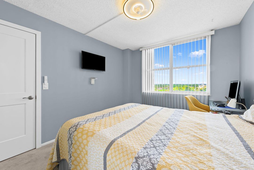 For Sale: $519,900 (2 beds, 2 baths, 1160 Square Feet)