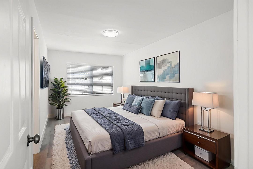 For Sale: $364,000 (2 beds, 2 baths, 1166 Square Feet)