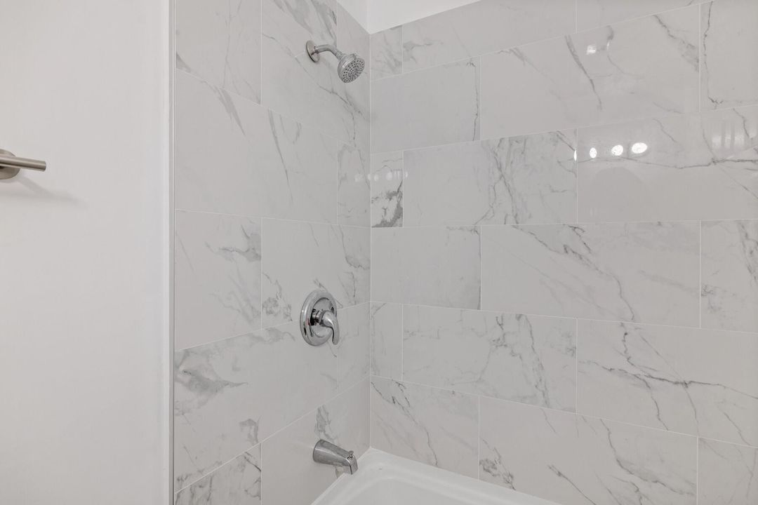 For Sale: $364,000 (2 beds, 2 baths, 1166 Square Feet)