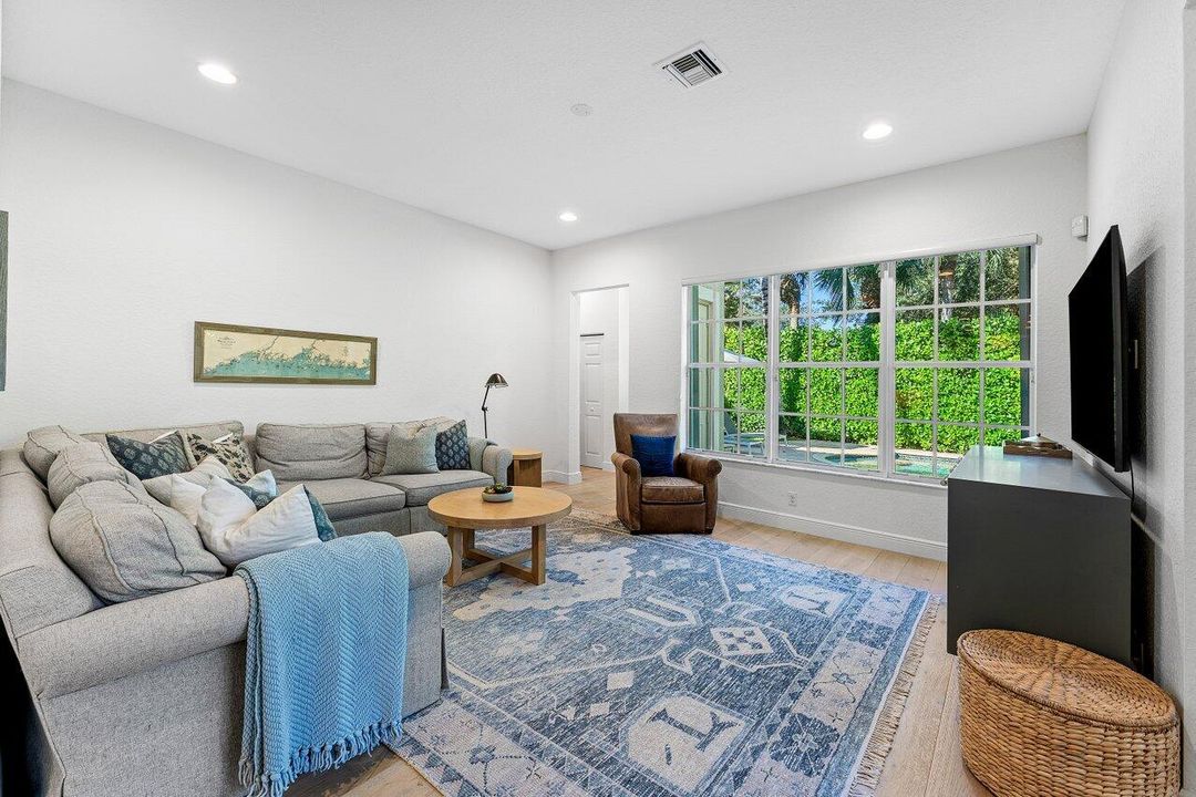 For Sale: $1,674,000 (4 beds, 4 baths, 3122 Square Feet)