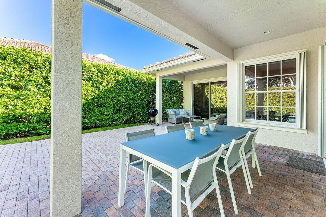 For Sale: $1,674,000 (4 beds, 4 baths, 3122 Square Feet)