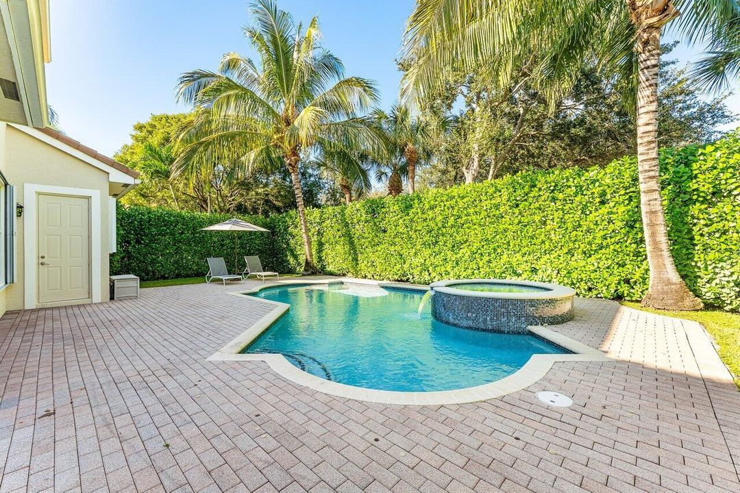 For Sale: $1,674,000 (4 beds, 4 baths, 3122 Square Feet)