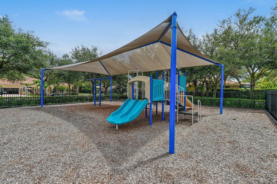 For Sale: $1,674,000 (4 beds, 4 baths, 3122 Square Feet)