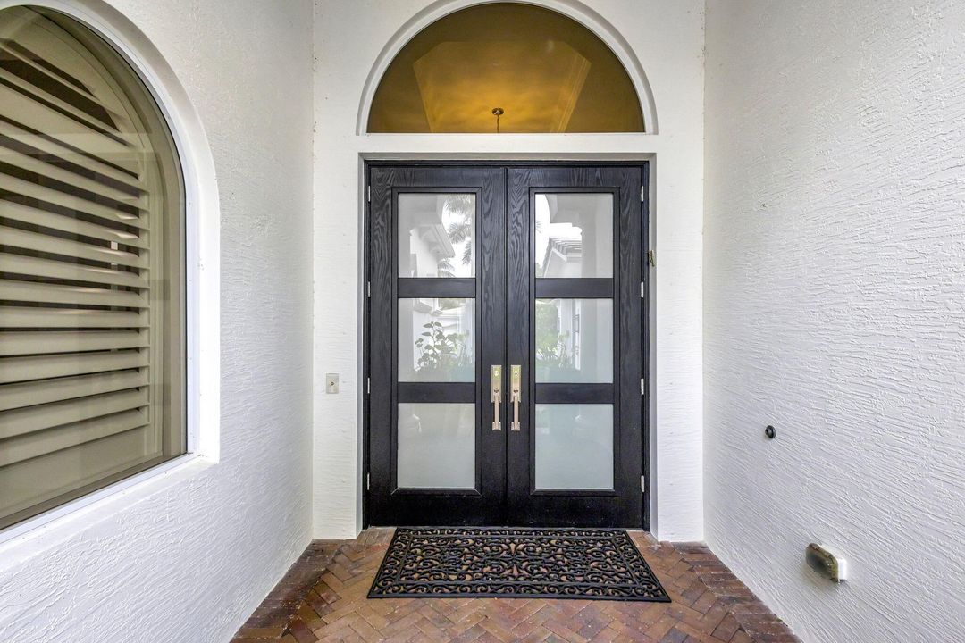 En Venta: $3,199,000 (4 camas, 4 baños, 4228 Pies cuadrados)