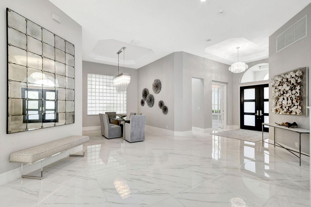 En Venta: $3,199,000 (4 camas, 4 baños, 4228 Pies cuadrados)