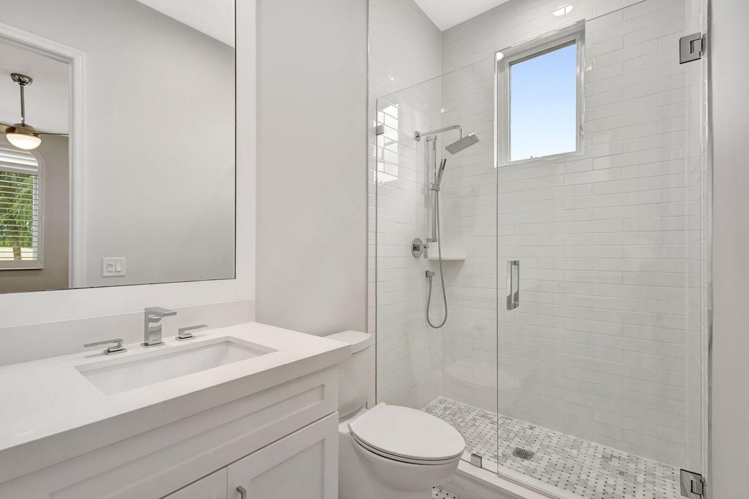 En Venta: $3,199,000 (4 camas, 4 baños, 4228 Pies cuadrados)