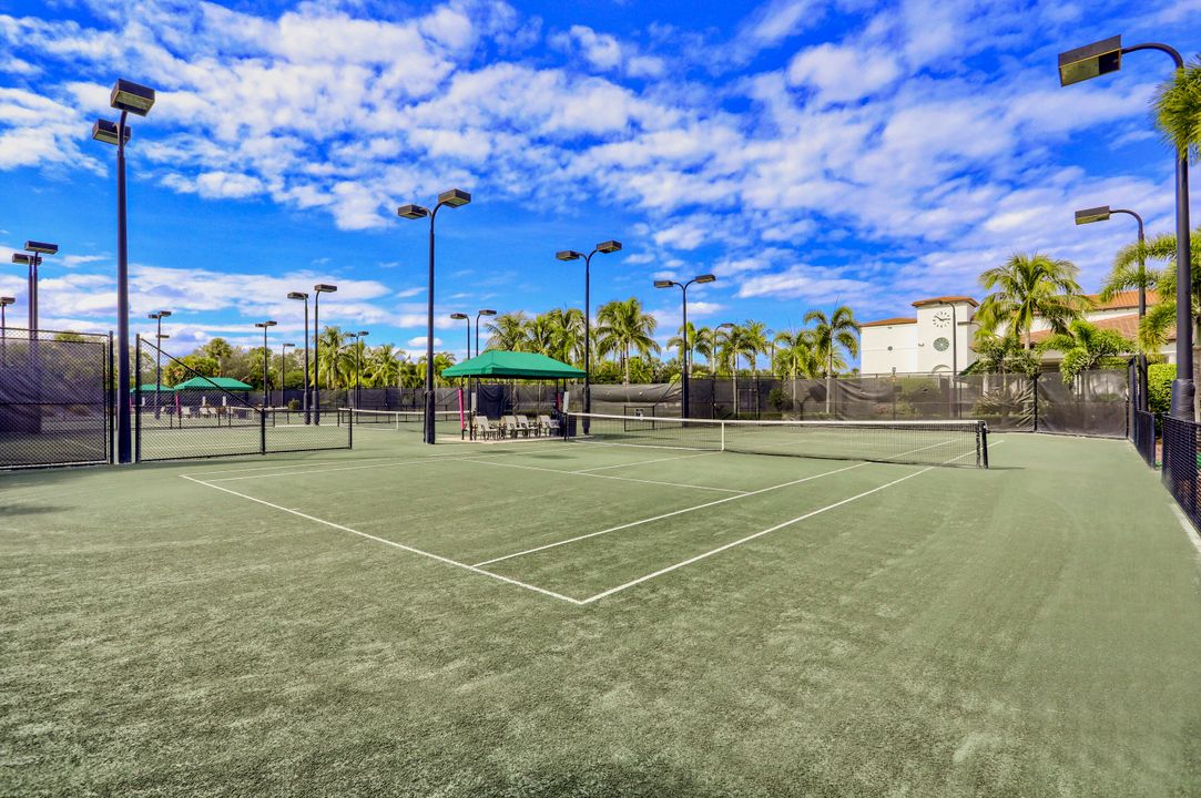 En Venta: $3,199,000 (4 camas, 4 baños, 4228 Pies cuadrados)