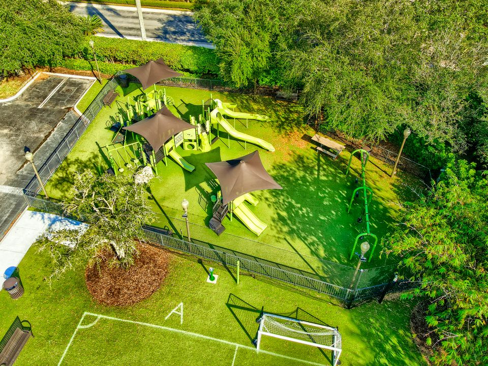 En Venta: $3,199,000 (4 camas, 4 baños, 4228 Pies cuadrados)