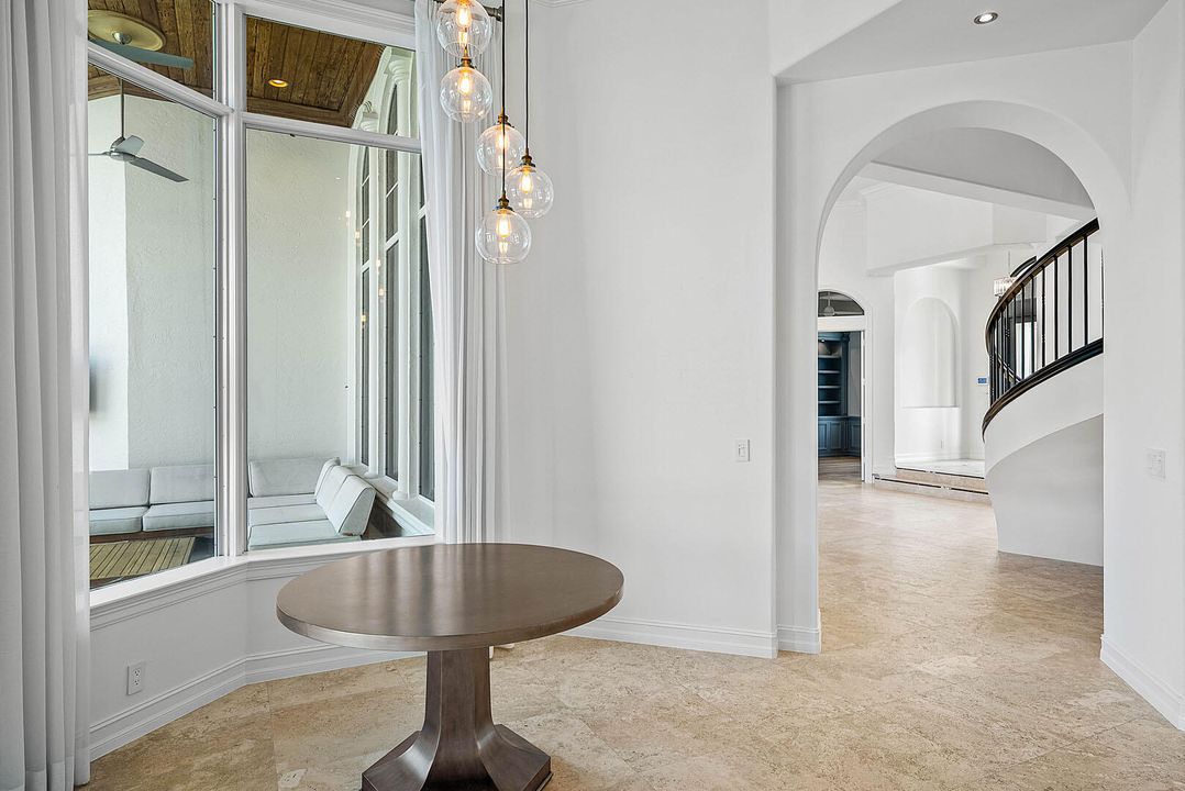 На продажу: $4,995,000 (5 спален, 5 ванн, 4805 Квадратных фут)