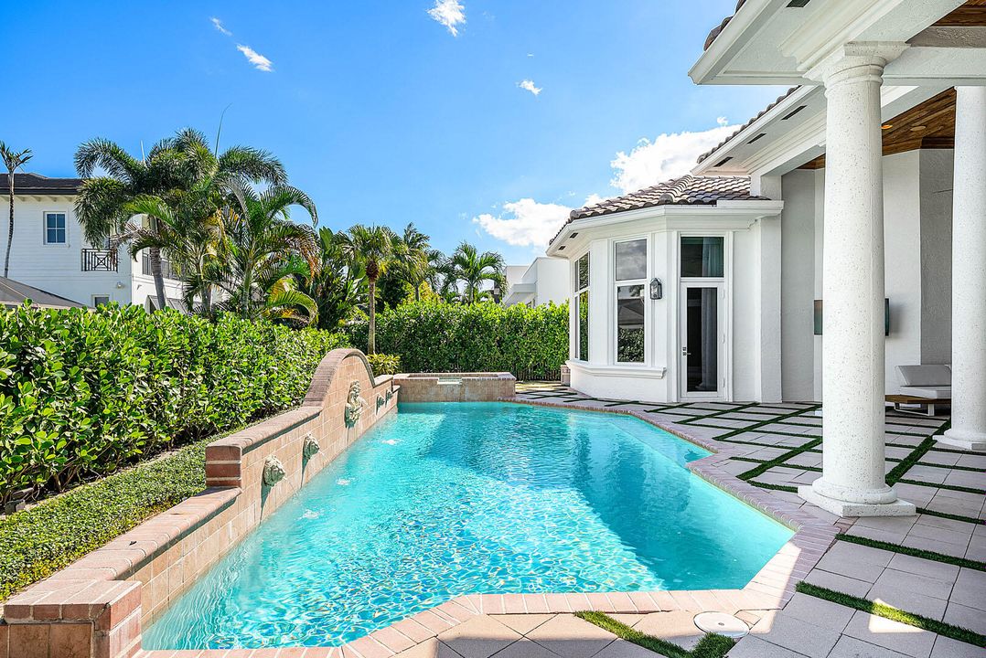 На продажу: $4,995,000 (5 спален, 5 ванн, 4805 Квадратных фут)