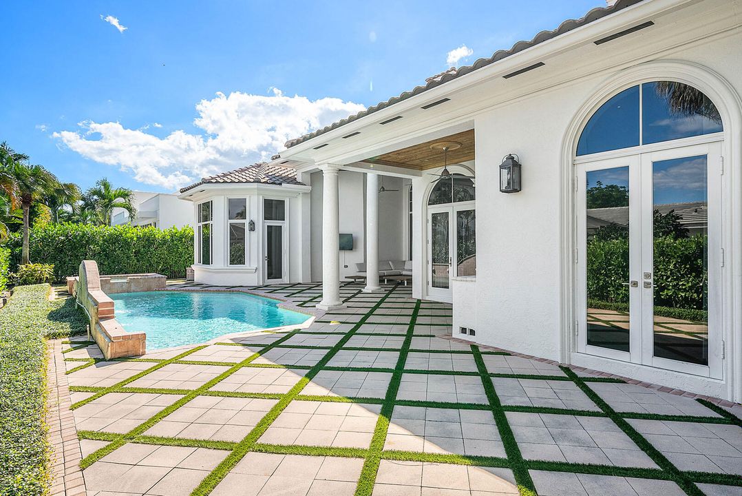 На продажу: $4,995,000 (5 спален, 5 ванн, 4805 Квадратных фут)