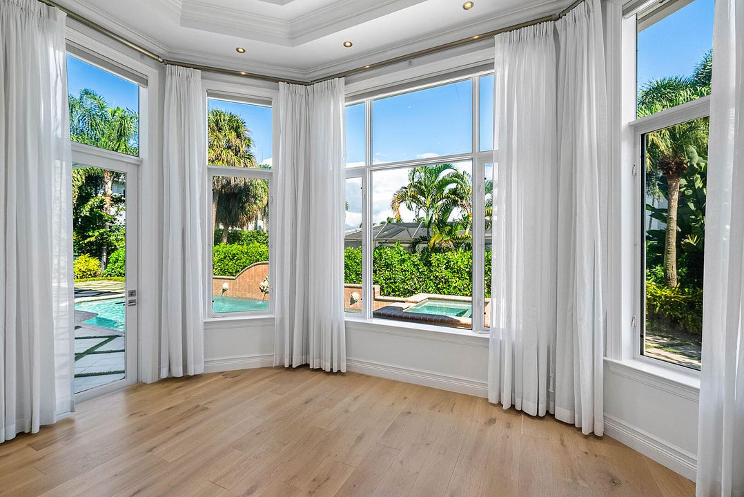 На продажу: $4,995,000 (5 спален, 5 ванн, 4805 Квадратных фут)