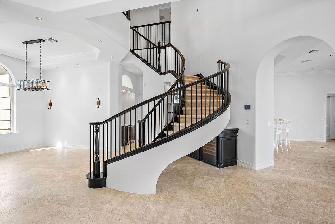 На продажу: $4,995,000 (5 спален, 5 ванн, 4805 Квадратных фут)