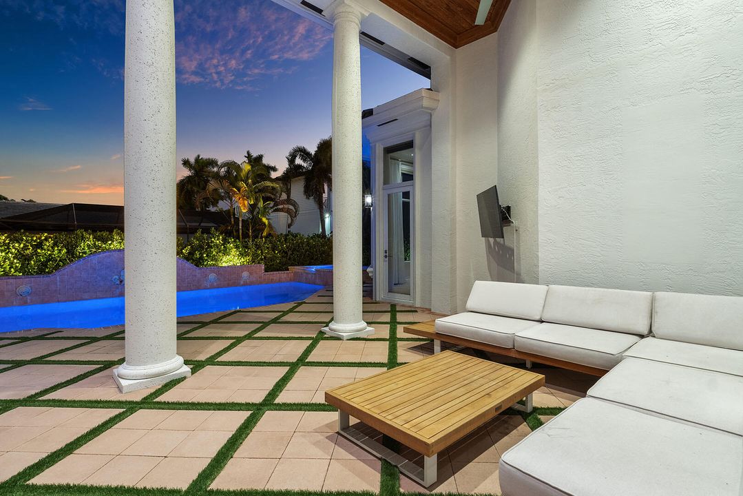 На продажу: $4,995,000 (5 спален, 5 ванн, 4805 Квадратных фут)