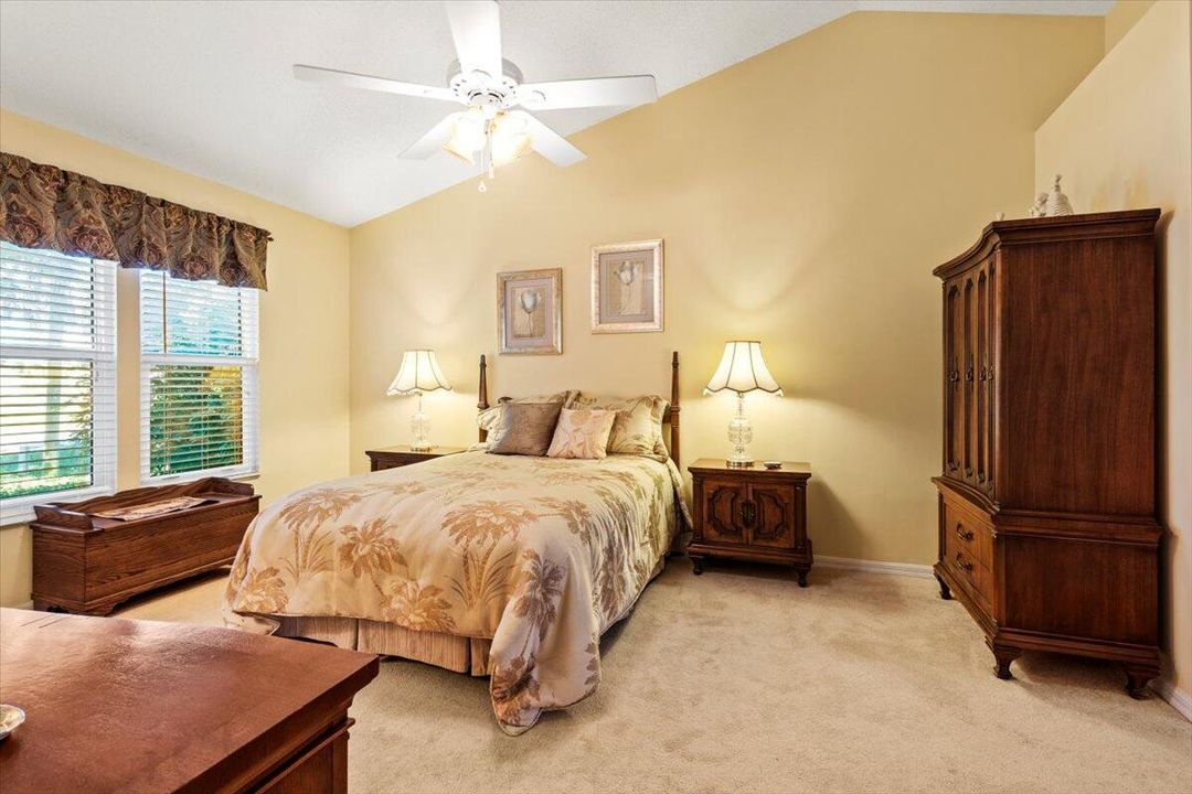 Active With Contract: $400,000 (3 beds, 2 baths, 1546 Square Feet)